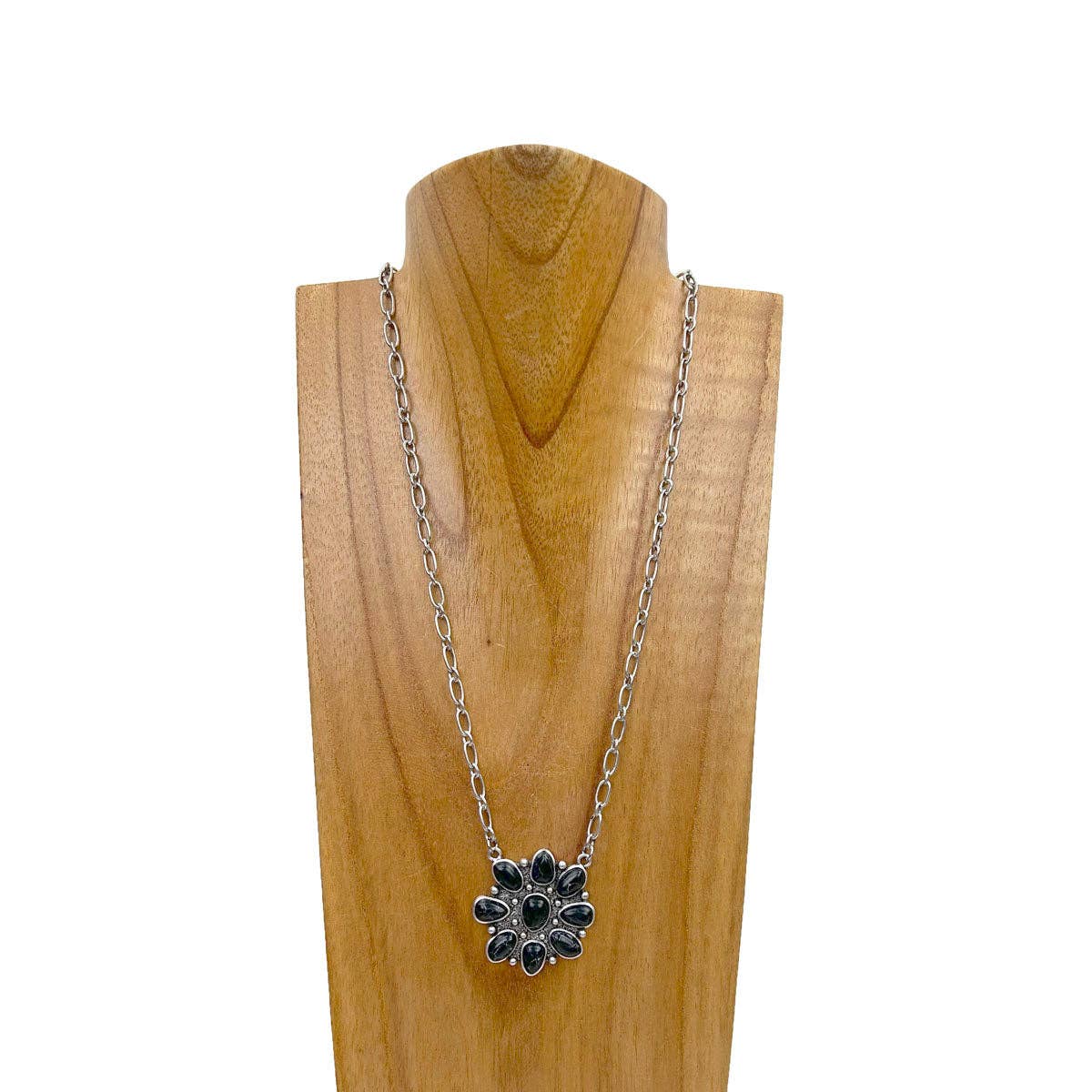 BLACK BLOSSOM NECKLACE