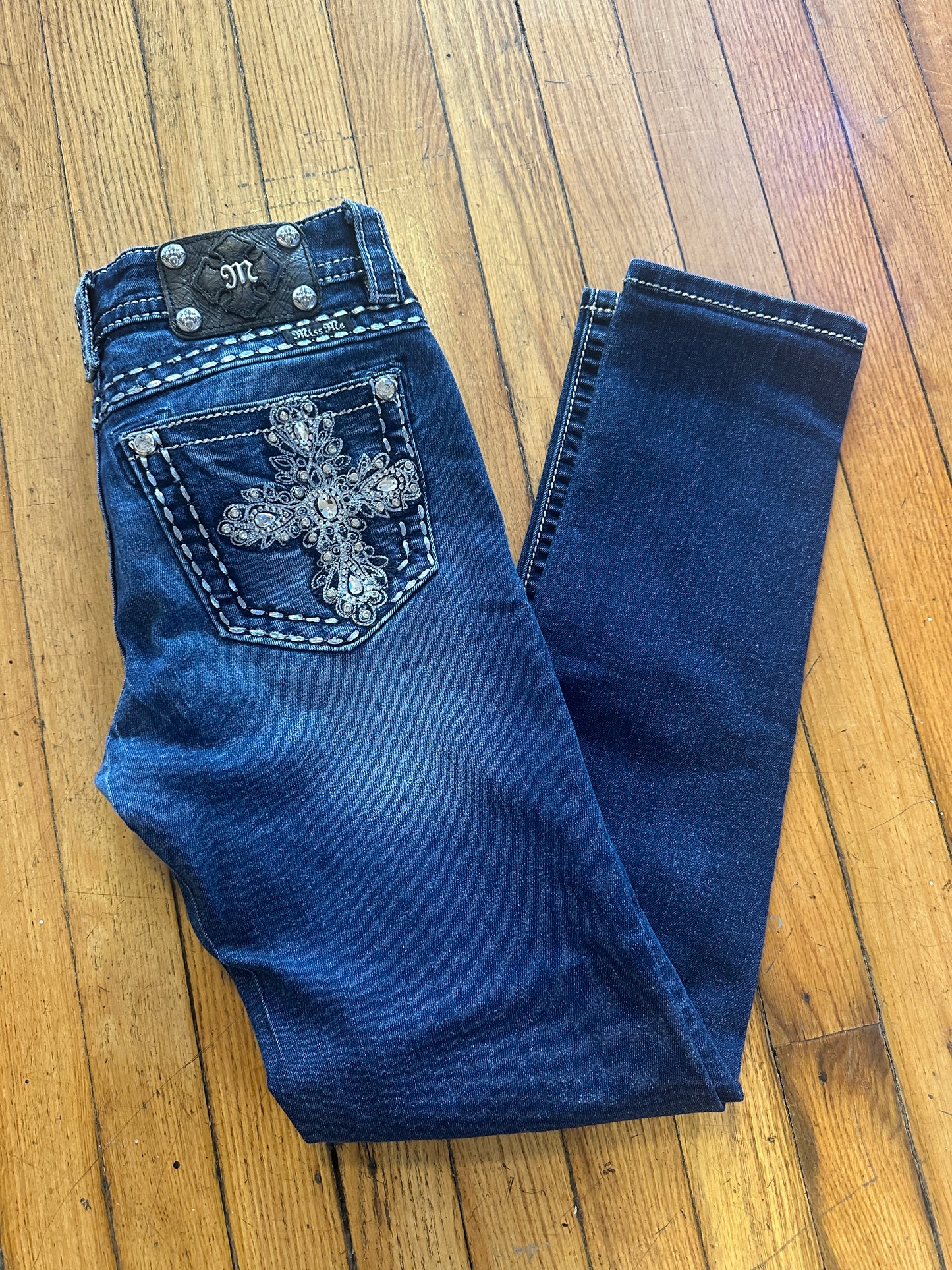 Miss Me Skinny Size 27