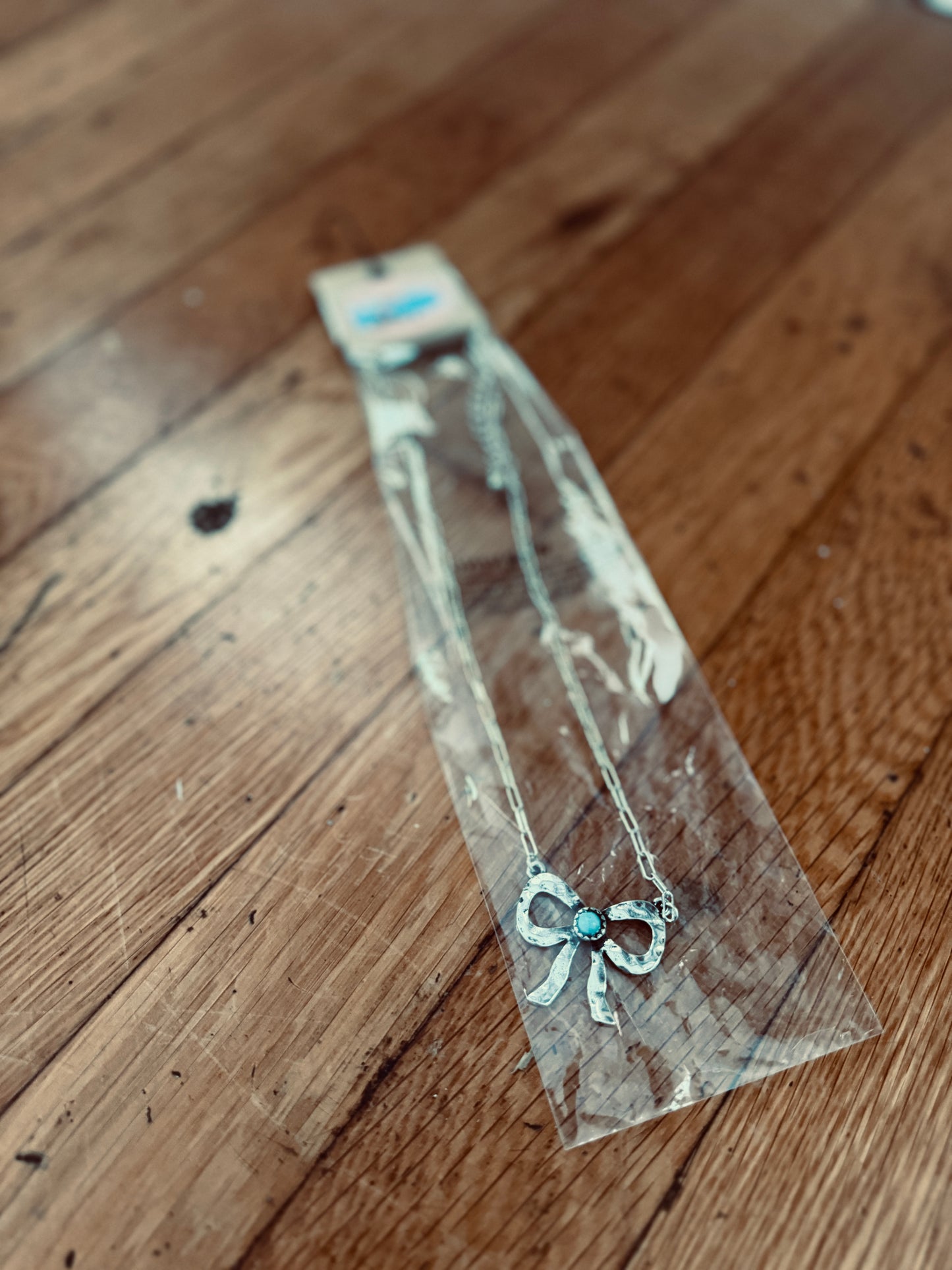 Western Bow Necklace