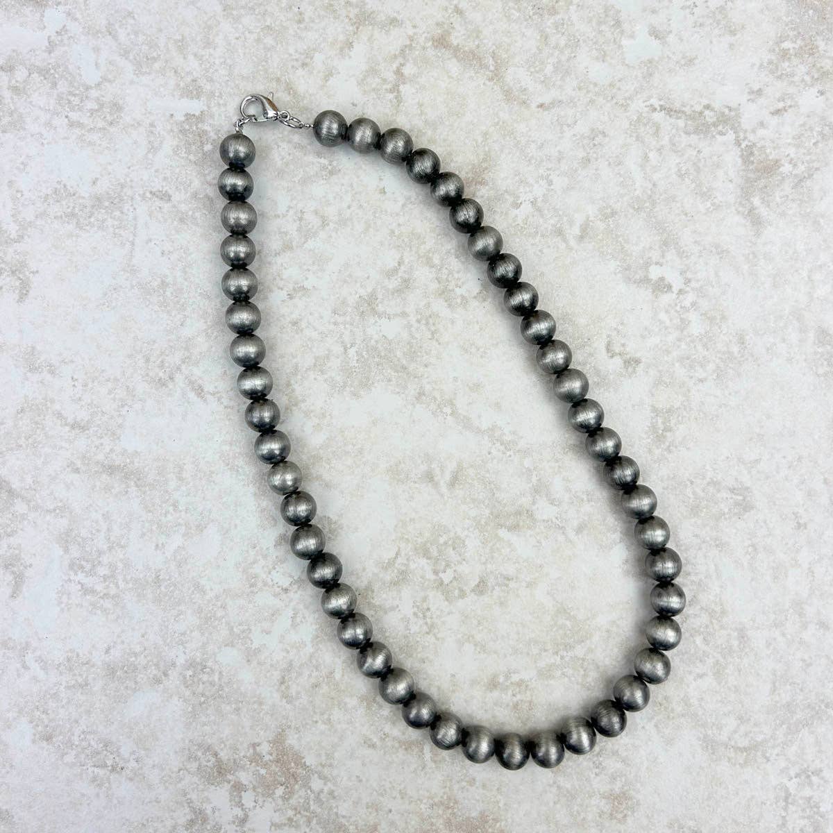 17 IN NAVAJO PEARL NECKLACE