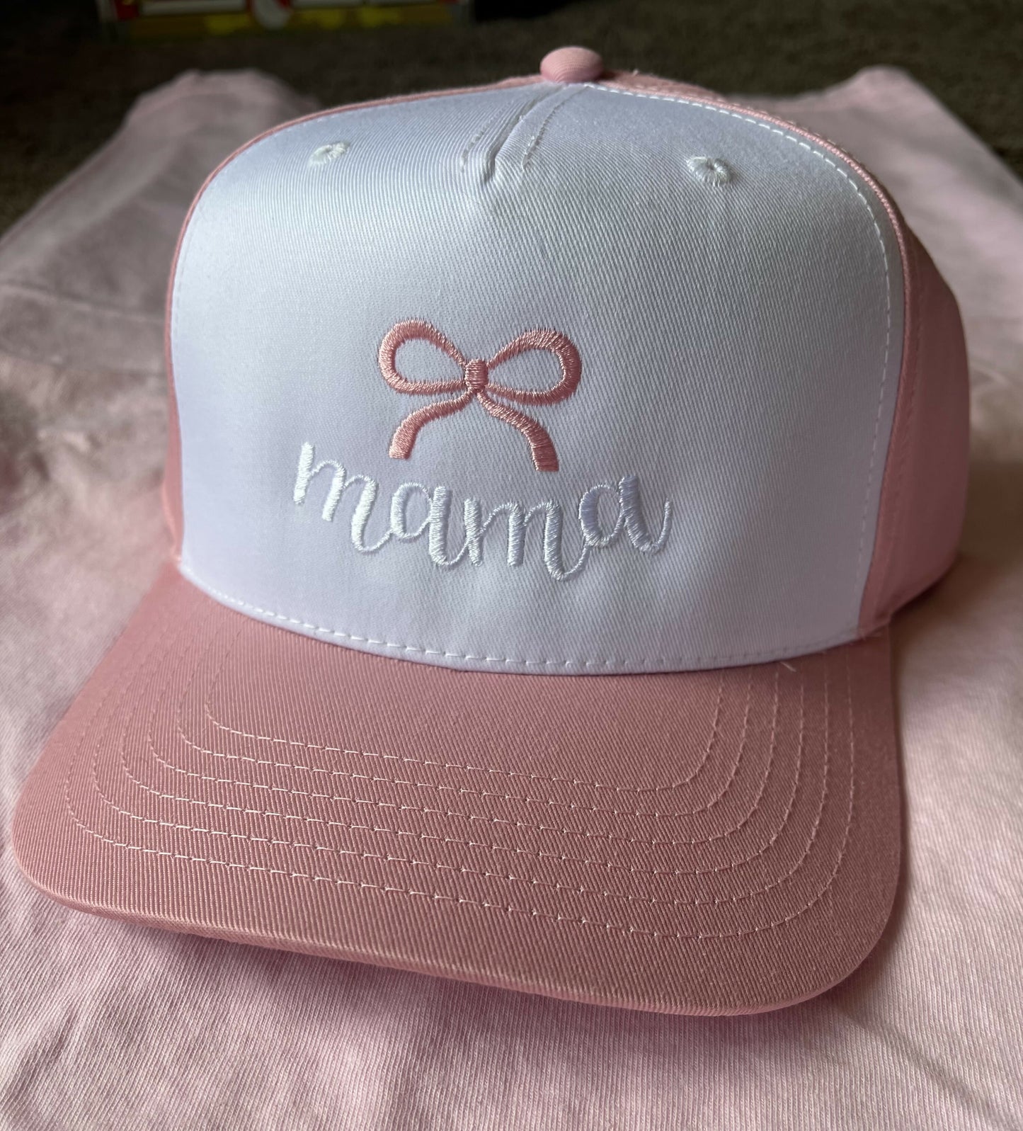 MAMA & Bow