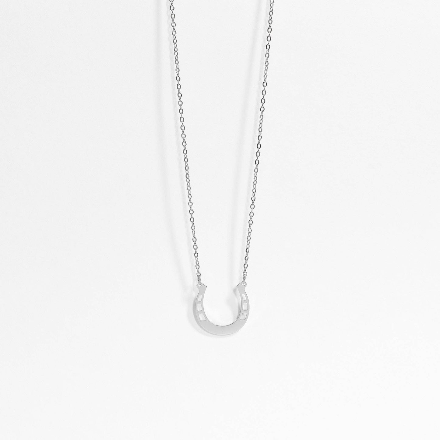 18" Horseshoe Necklace